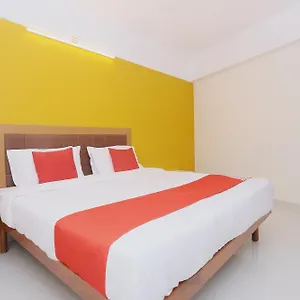 oyo-8220-hotel-ganesh.kerala-hotels.net/